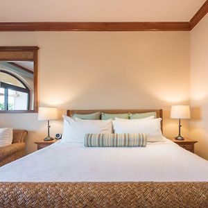 Zimmer mit Kingsize-Bett